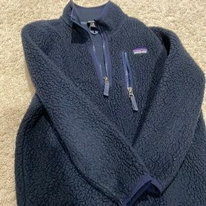 Navy Patagonia size small 7/8 Sherpa quarter zip